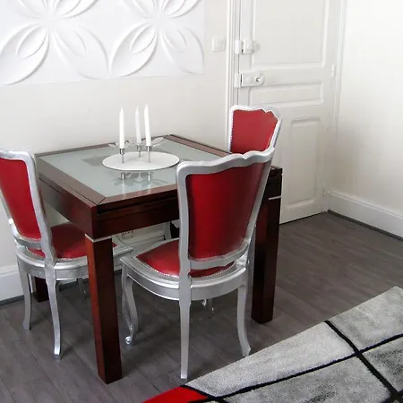 Appartement Résidence Longchamp *